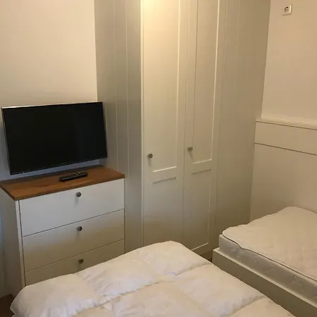 Hues Langluetjen